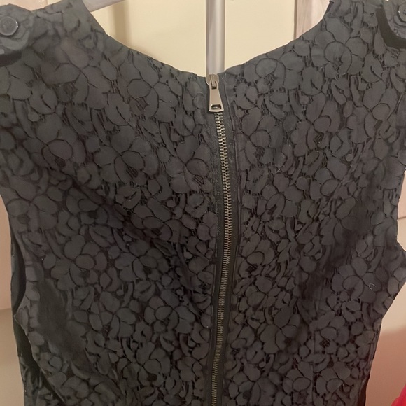 Beautiful Benetton black floral lace cocktail dress - Picture 5 of 5